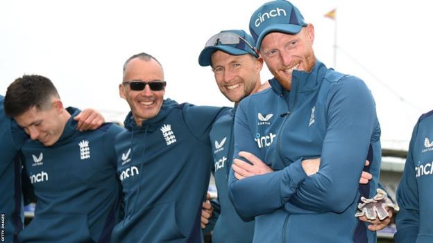 Ben Stokes and Joe Root grin as England huddle up in training